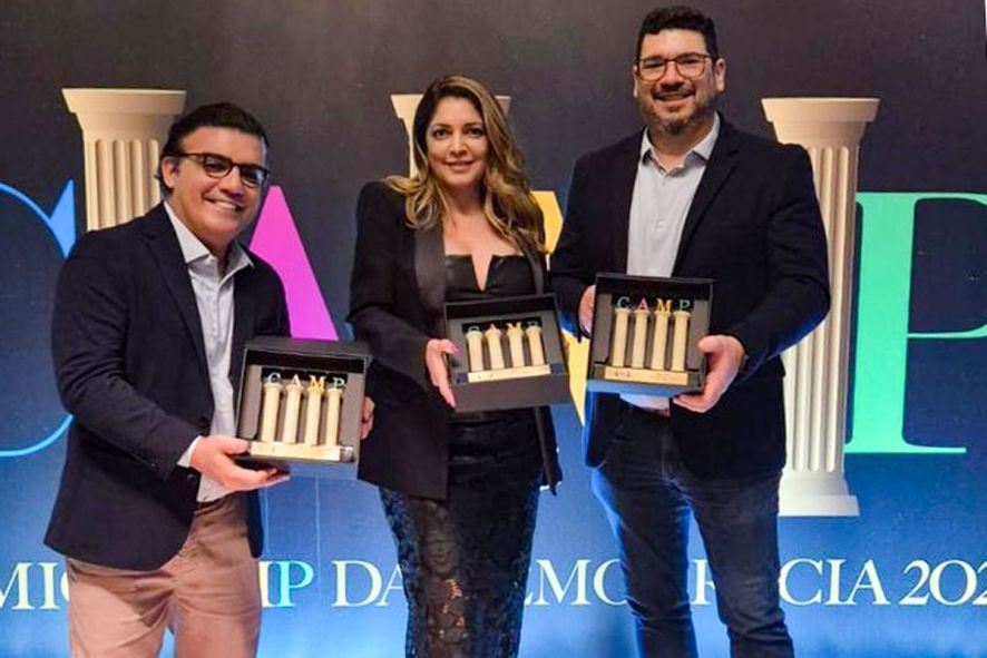 Ziad Fares, Frederico Parma, Soraia Ferreira, vencedores prêmio Camp
